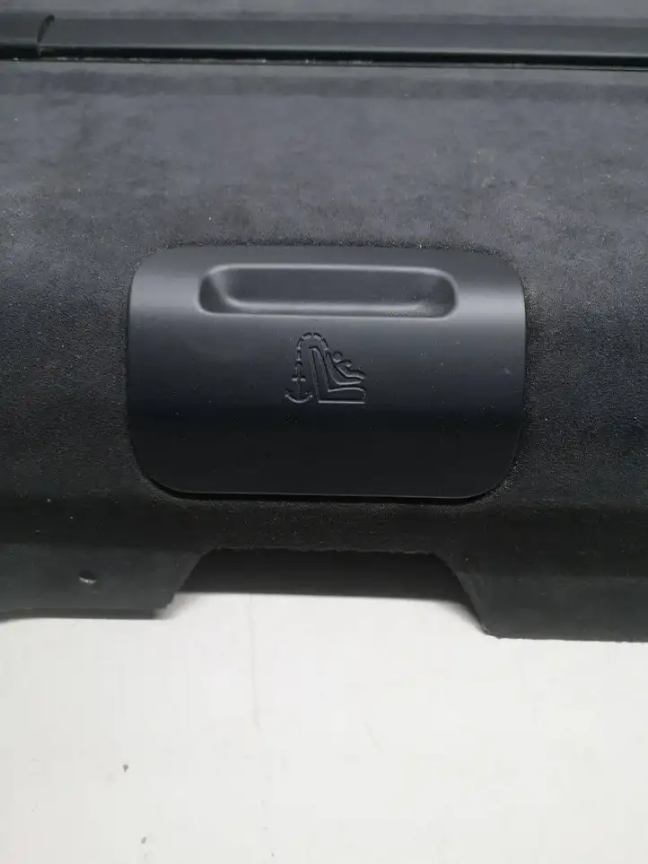 BMW 7 G11 G12 (2015 - 2022)  7421520 Задний подоконник