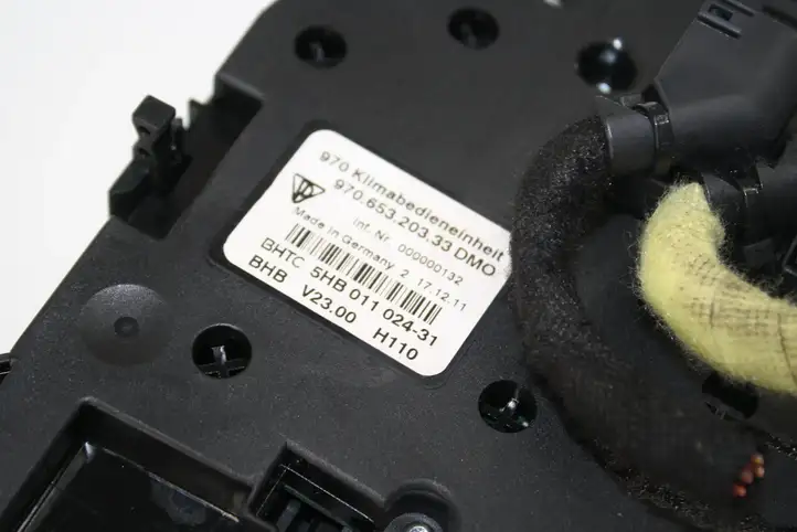 Porsche Panamera (970) (2009 - 2013) 97065320333 Блок кнопок на панели — фото 3