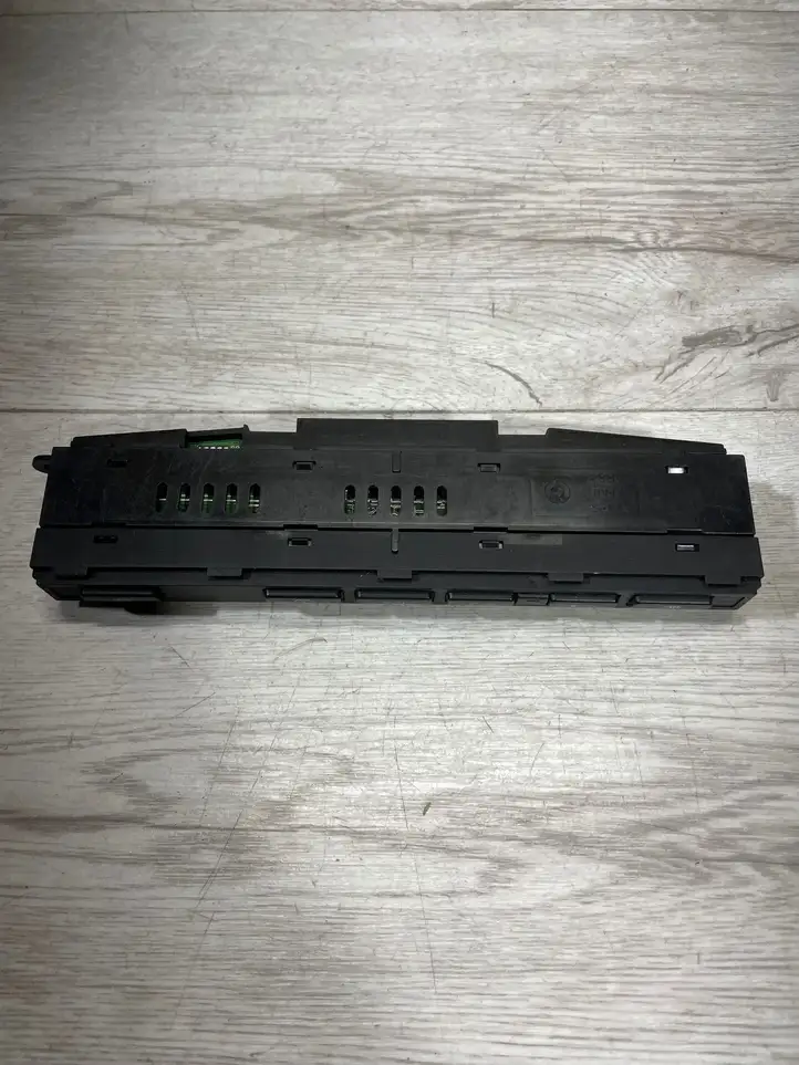 BMW 3 E90 E91 (2005 - 2012) 6925480 Кнопка обогрева стекла — фото 3