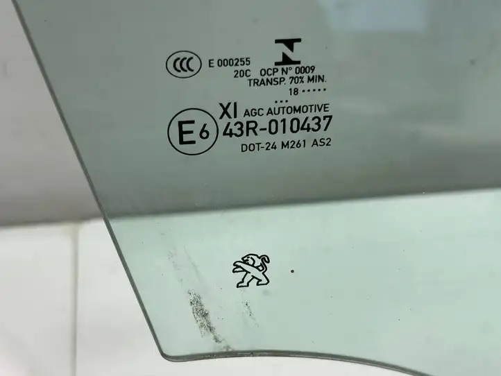 Peugeot 5008 II (2020 - ) 9841582080 Облицовка заднего бокового стекла — фото 2