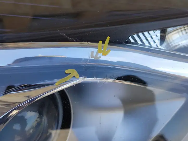 Toyota Yaris (2014 - 2019) Передняя фара — фото 9