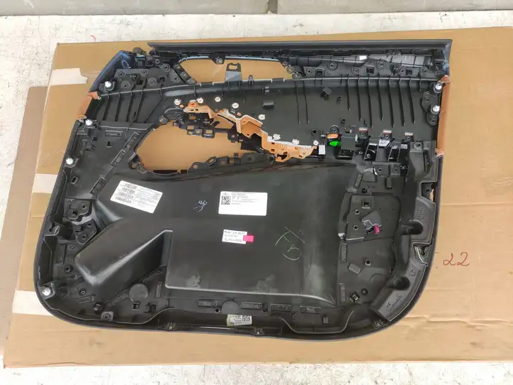 BMW X5 G05 (2018 - ) 51417454713 Прочая отделка передней двери — фото 6