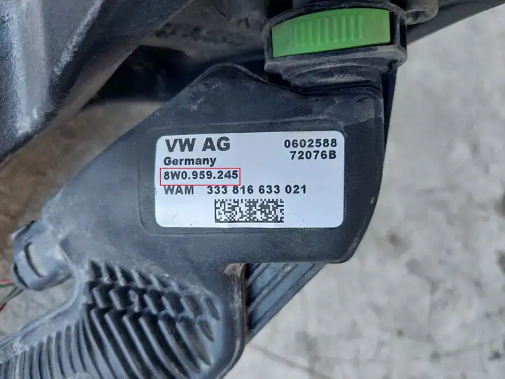 Audi A6 S6 C8 4K (2018 - ) 8W0959245 Съемный буксировочный крюк — фото 12