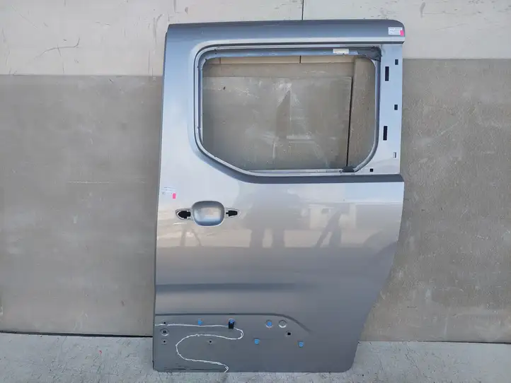 Citroen Berlingo (2018 - ) Боковая раздвижная дверь — фото 1
