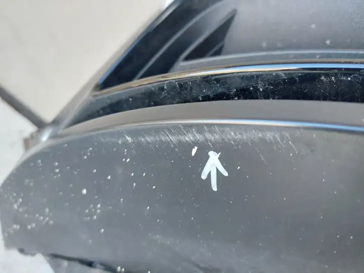 Audi Q8 (2018 - ) 4M8807521C Нижняя часть переднего бампера — фото 6