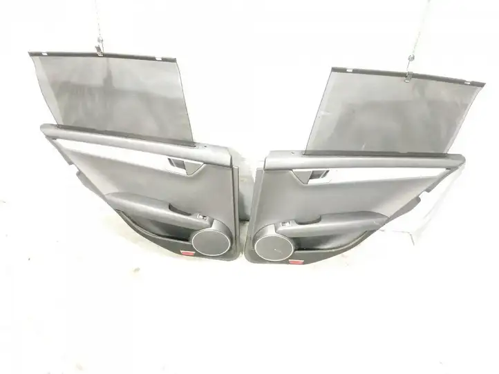 Mercedes-Benz C W204 (2007 - 2014) Обшивка задней двери — фото 5