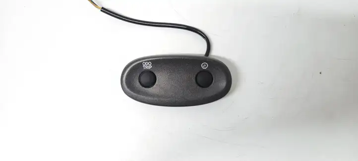 Toyota Yaris Verso (1999 - 2005) Кнопка управления круиз контроля — фото 1