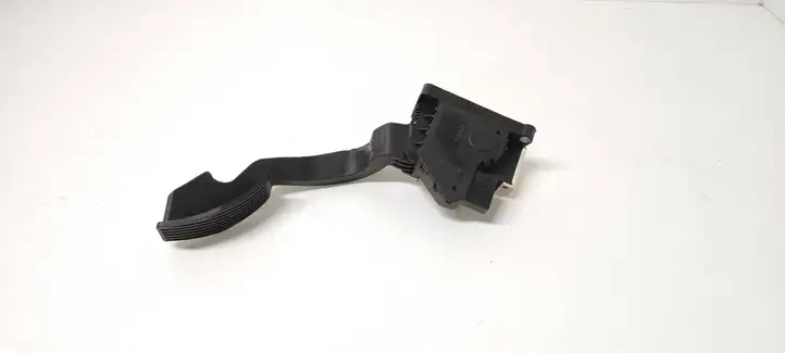 Opel Corsa D (2010 - 2014) 13305804 Педаль акселератора — фото 2