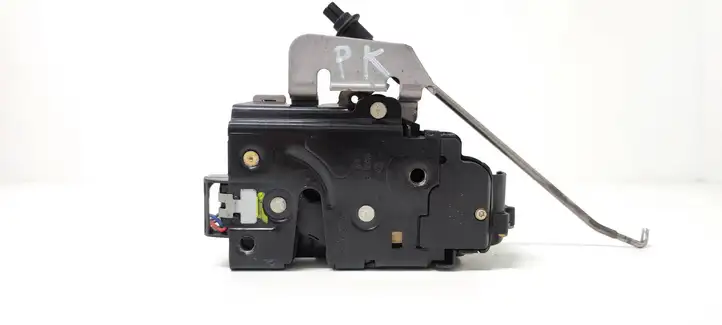 Audi A4 S4 B6 8E 8H (2000 - 2006) 4B1837015B Замок передней двери — фото 1