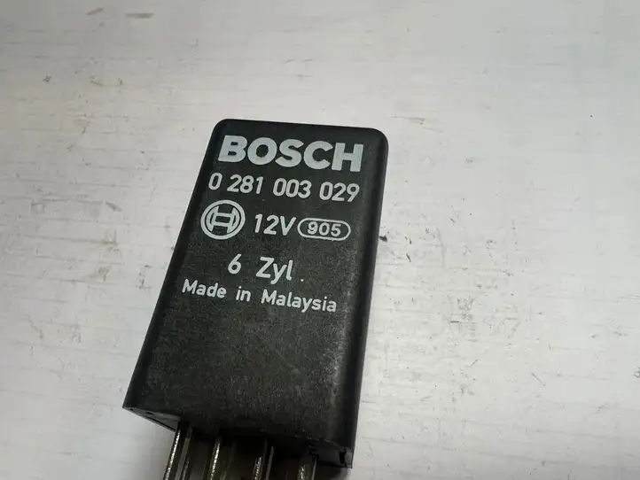 Audi A6 S6 C6 4F (2008 - 2011) 4E0907282A Реле накала свечей — фото 3