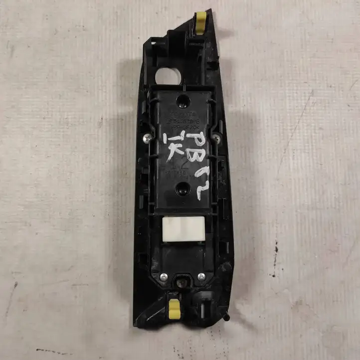 Toyota Prius (XW50) (2015 - ) 8404047070 Блок кнопок стеклоподъемников — фото 2