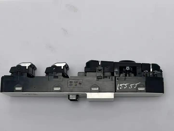 Kia Optima (2015 - 2018) 299158167 Кнопка стеклоподъемников — фото 8