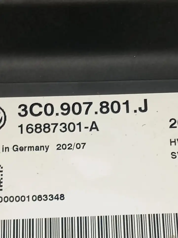 Volkswagen PASSAT B6 (2005 - 2010) 3C0907801J Блок управления стояночным тормозом — фото 2