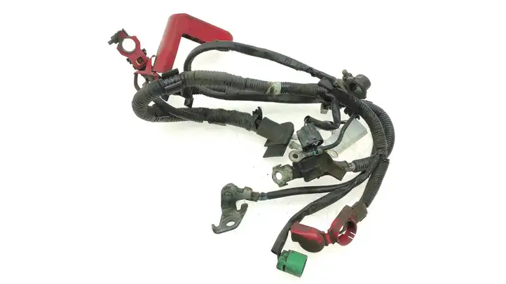 Subaru Legacy (2003 - 2009) 82246AG030 Плюсовой провод аккумулятора — фото 1