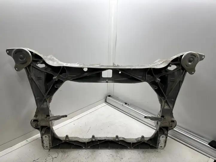 Tesla Model X (2021 - ) 179010600A Кронштейн двигателя — фото 1