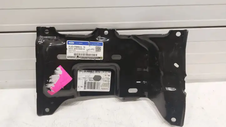 Ford F150 (2014 - 2018) FL3Z17B984A Кронштейн переднего бампера — фото 1
