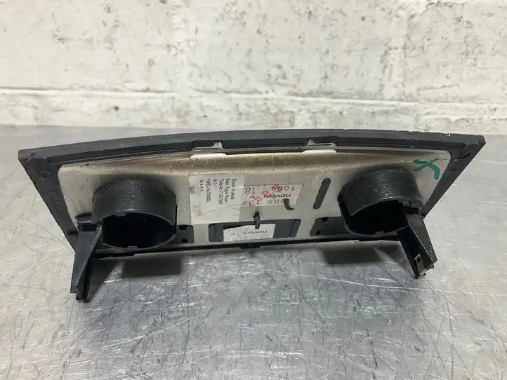BMW 5 E60 E61 (2004 - 2010) 7153769 Накладка заднего прикуривателя — фото 3