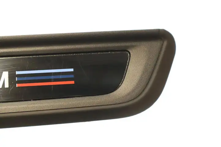 BMW M3 G80 (2020 - ) 7858095 Внутренняя отделка переднего порога — фото 9