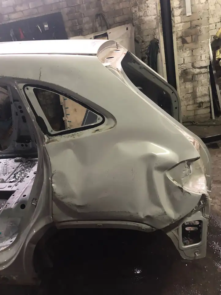 Mercedes-Benz EQA (2021 - ) Задняя часть кузова — фото 3