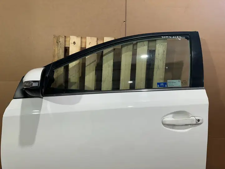 Toyota Auris E180 (2012 - 2018) Дверь — фото 3