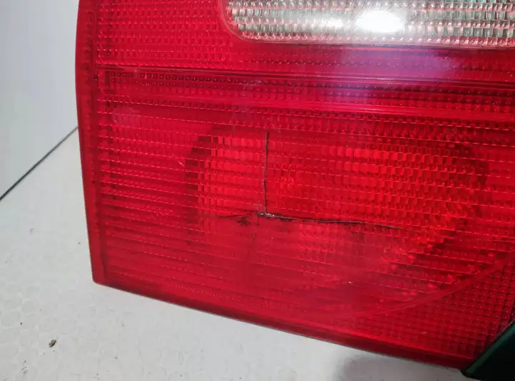 Seat Alhambra (Mk1) (2000 - 2010) 962608 Центральный задний фонарь (бленда) — фото 4