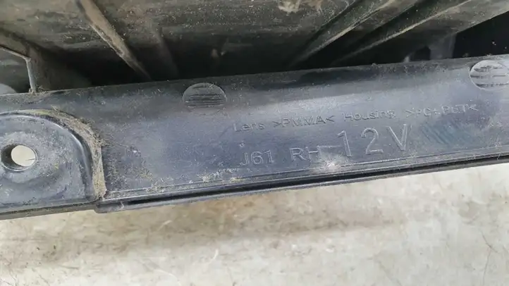 Toyota Previa (XR30, XR40) II (2000 - 2006) J61RH12V Задний фонарь в кузове — фото 2