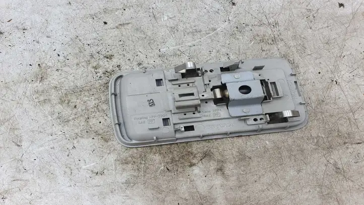 Toyota Corolla Verso AR10 (2004 - 2009) Задняя подсветка — фото 2