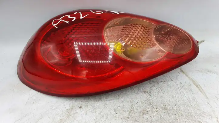 Toyota Aygo AB10 (2005 - 2008) 815600H010 Задний фонарь в кузове — фото 1