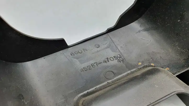 Toyota Prius (XW20) (2003 - 2009) 4528747050 Обшивка рулевой колонки — фото 3