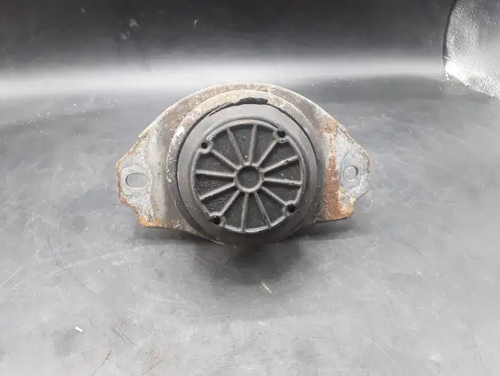 Land Rover Range Rover Sport L320 (2005 - 2009) KKB500441G3618 Опора двигателя — фото 2
