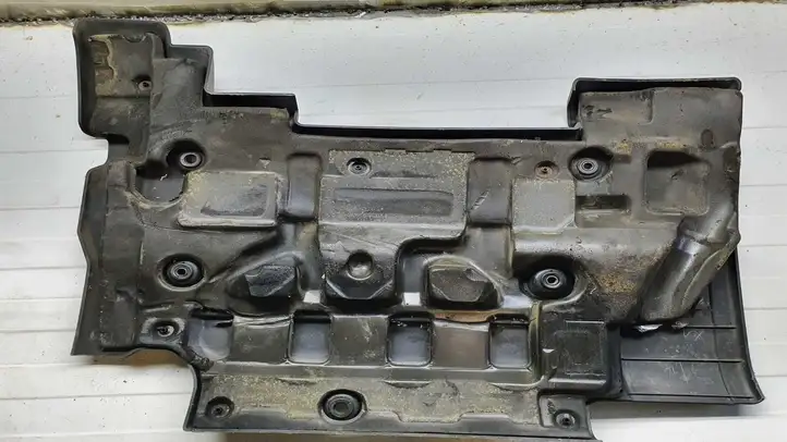 Toyota Avensis T220 (2000 - 2003) 1261127020 Крышка двигателя декоративная — фото 2