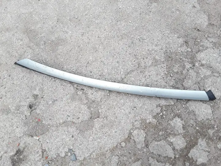 Citroen C4 I Picasso (2006 - 2013) 9654505577 Накладка стоек лобового стекла — фото 1
