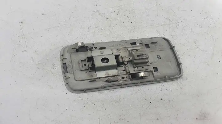 Toyota Corolla Verso E121 (2001 - 2004) Задняя подсветка — фото 2