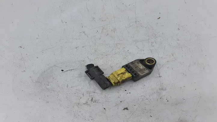Toyota Corolla Verso E121 (2001 - 2004) 891730F010 Датчик удара SRS — фото 1