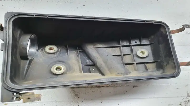 Toyota Corolla Verso E121 (2001 - 2004) Крышка микрофильтра воздуха — фото 2