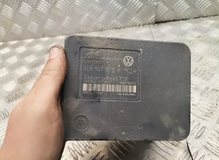 Volkswagen Golf IV (1998 - 2005) ABS блок — фото 2