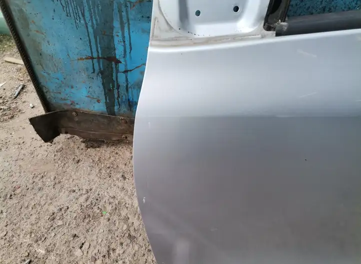 Toyota Yaris (2005 - 2009) Дверь — фото 3
