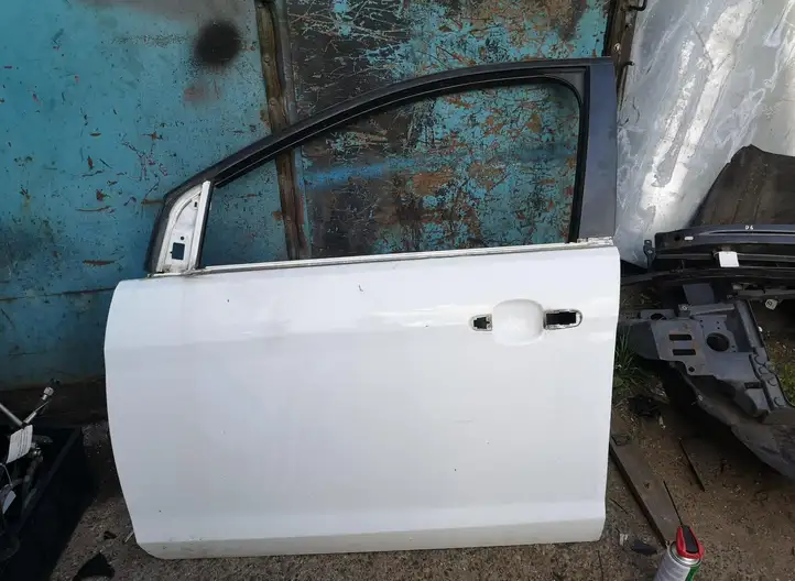 Ford Focus (2011 - 2015) Дверь — фото 1