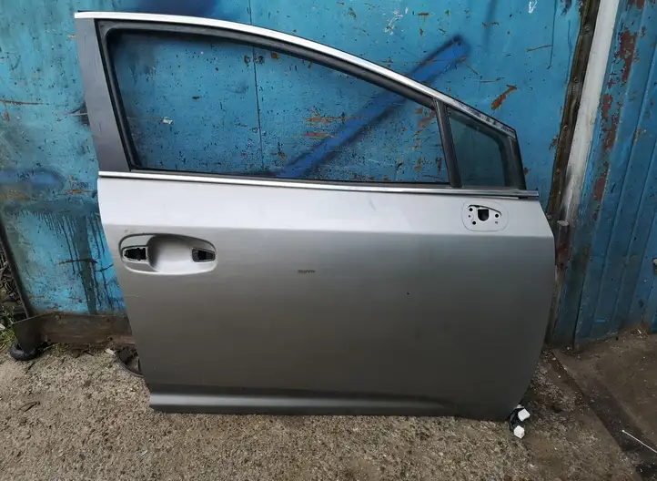 Toyota Avensis T270 (2009 - 2012) Дверь — фото 2