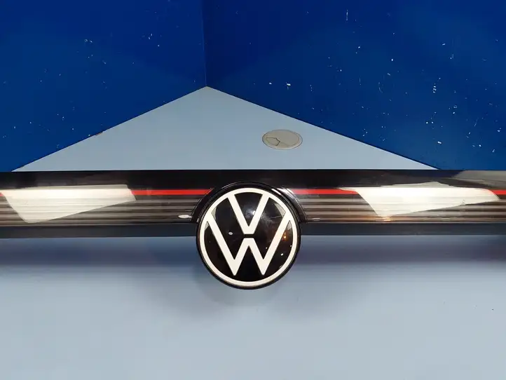 Volkswagen ID.4 (2020 - ) 11A945307B Центральный задний фонарь (бленда) — фото 8