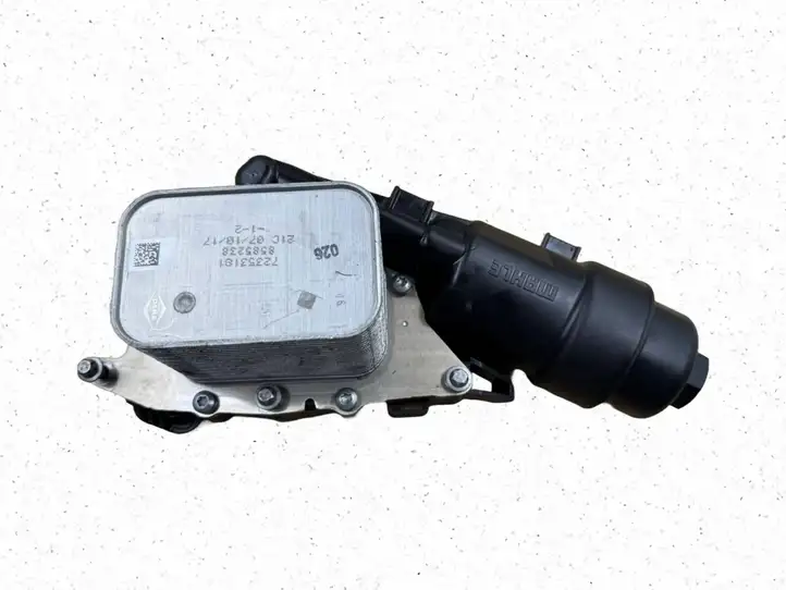BMW 2 F45 (2014 - 2021) 72353181 Кронштейн масляного фильтра — фото 1