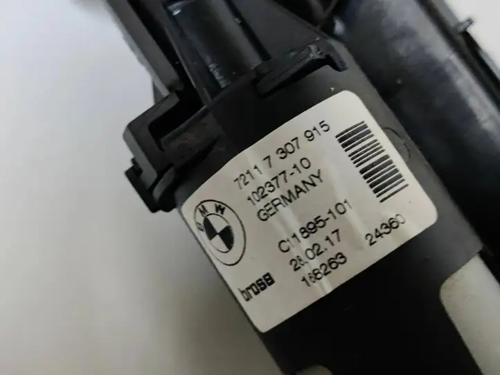 BMW 4 F32 F33 (2013 - 2017) 7307915 Электродвигатель регулировки ремня безопасности — фото 4
