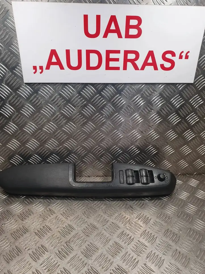 Audi A4 S4 B6 8E 8H (2000 - 2006) 8E1867171 Ручка закрывания двери — фото 1