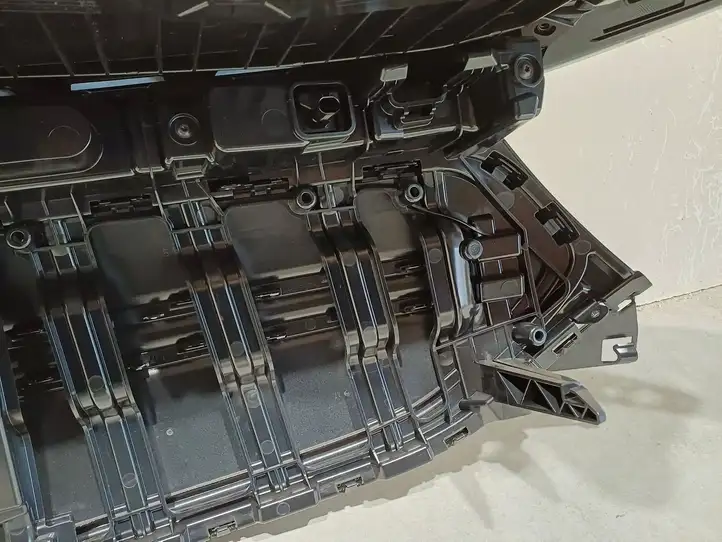 Mercedes-Benz EQA (2021 - ) A2438851401 Молдинг переднего бампера — фото 5