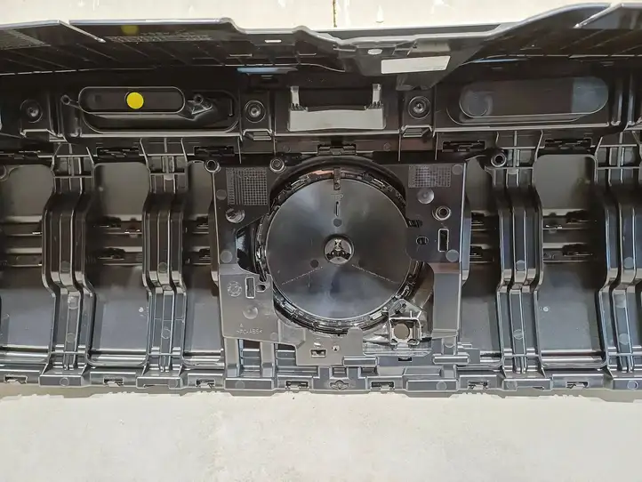 Mercedes-Benz EQA (2021 - ) A2438851401 Молдинг переднего бампера — фото 7