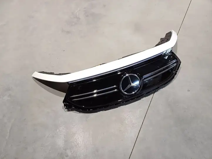 Mercedes-Benz EQA (2021 - ) A2438851401 Молдинг переднего бампера — фото 12