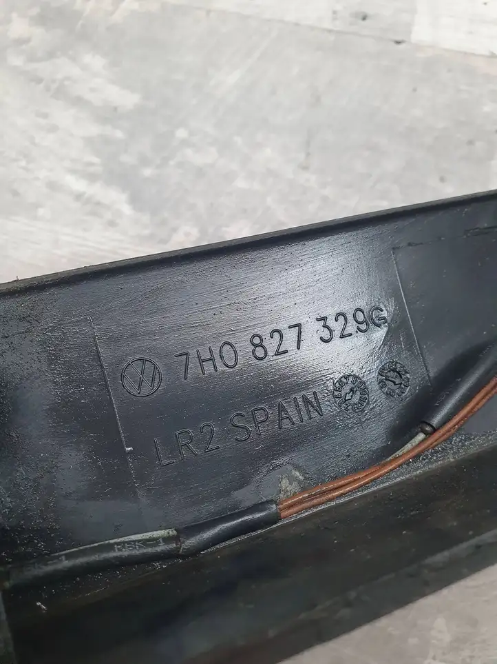 Volkswagen Multivan T5 (2003 - 2015) 7H0827329G Подсветка номера — фото 3