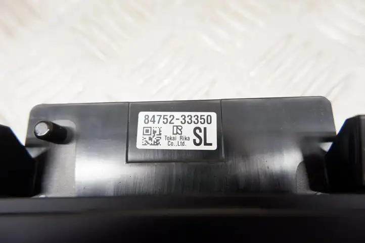 Lexus ES 250 - 300 - 350 (2018 - ) 8475233350 Включатель обогрева — фото 9
