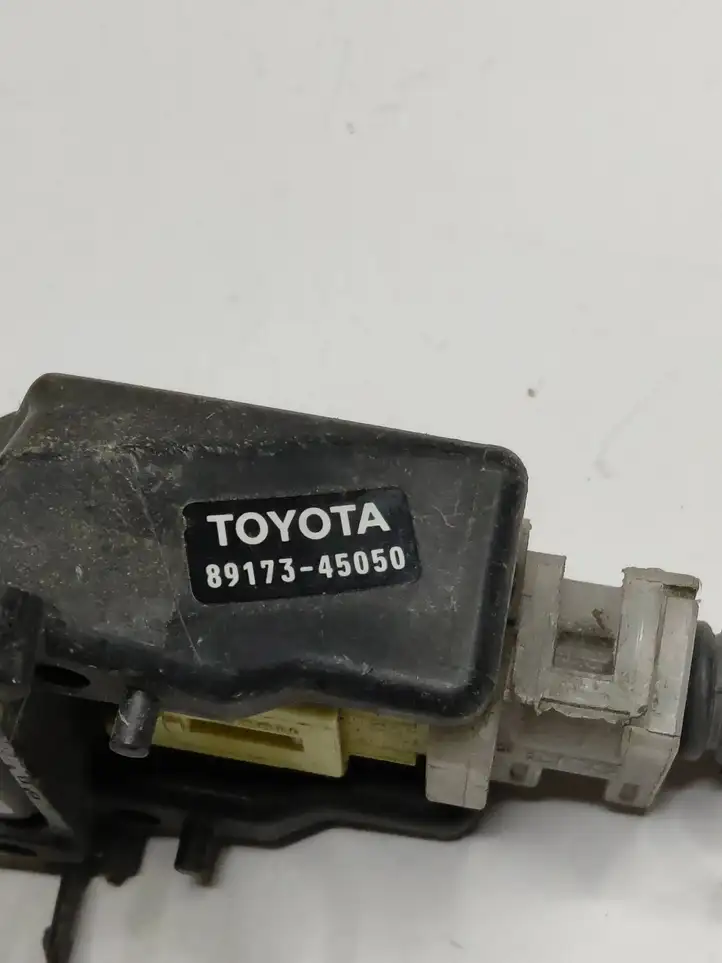 Lexus RX 330 - 350 - 400H (2003 - 2006) 8917345050 Датчик удара SRS — фото 3