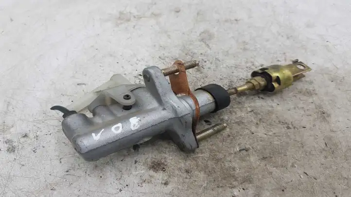Toyota Corolla E120 E130 (2000 - 2004) Главный тормозной цилиндр — фото 3